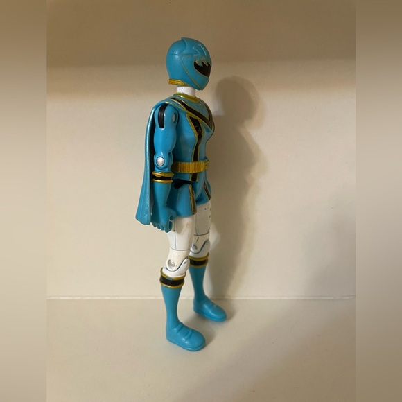 Power Rangers Mystic Force Blue Mystic Light Power Ranger - Picture 3 of 4